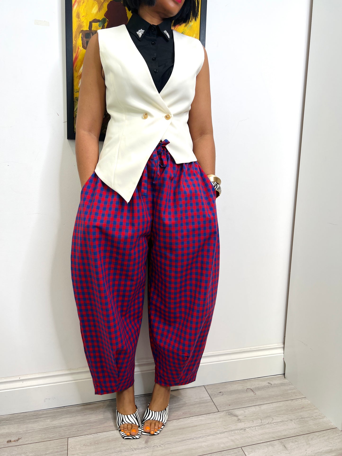 One size 1 8-14/16 Baloon Check trousers ankle length