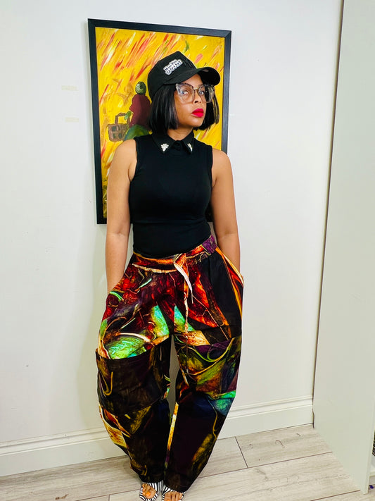 One size 8-12/14 Marble effect Barrel leg trousers