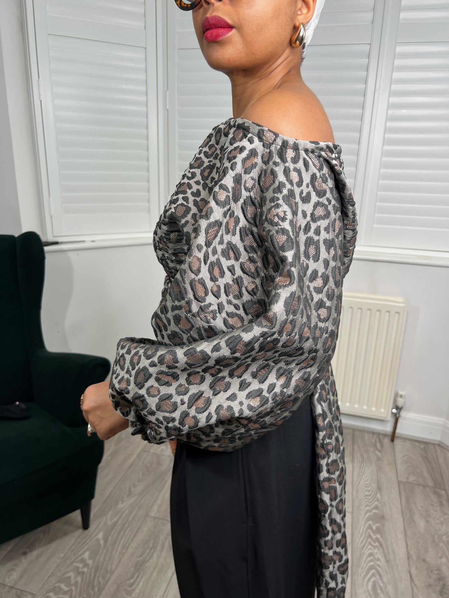 Grey leopard metallic Jacquard Asymmetric Balloon Sleeve Blouse