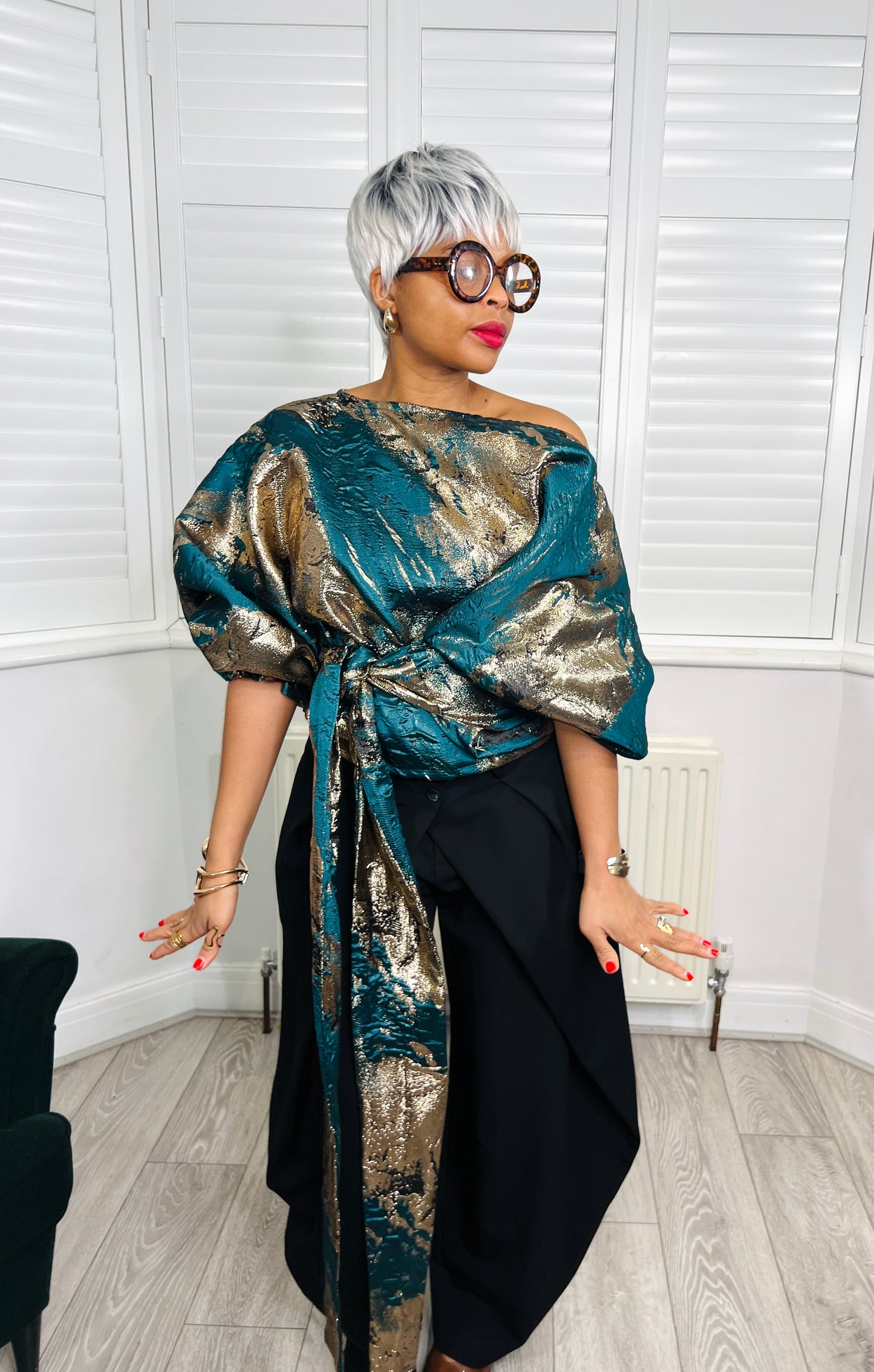 Green and gold metallic Jacquard Asymmetric Balloon Sleeve Blouse