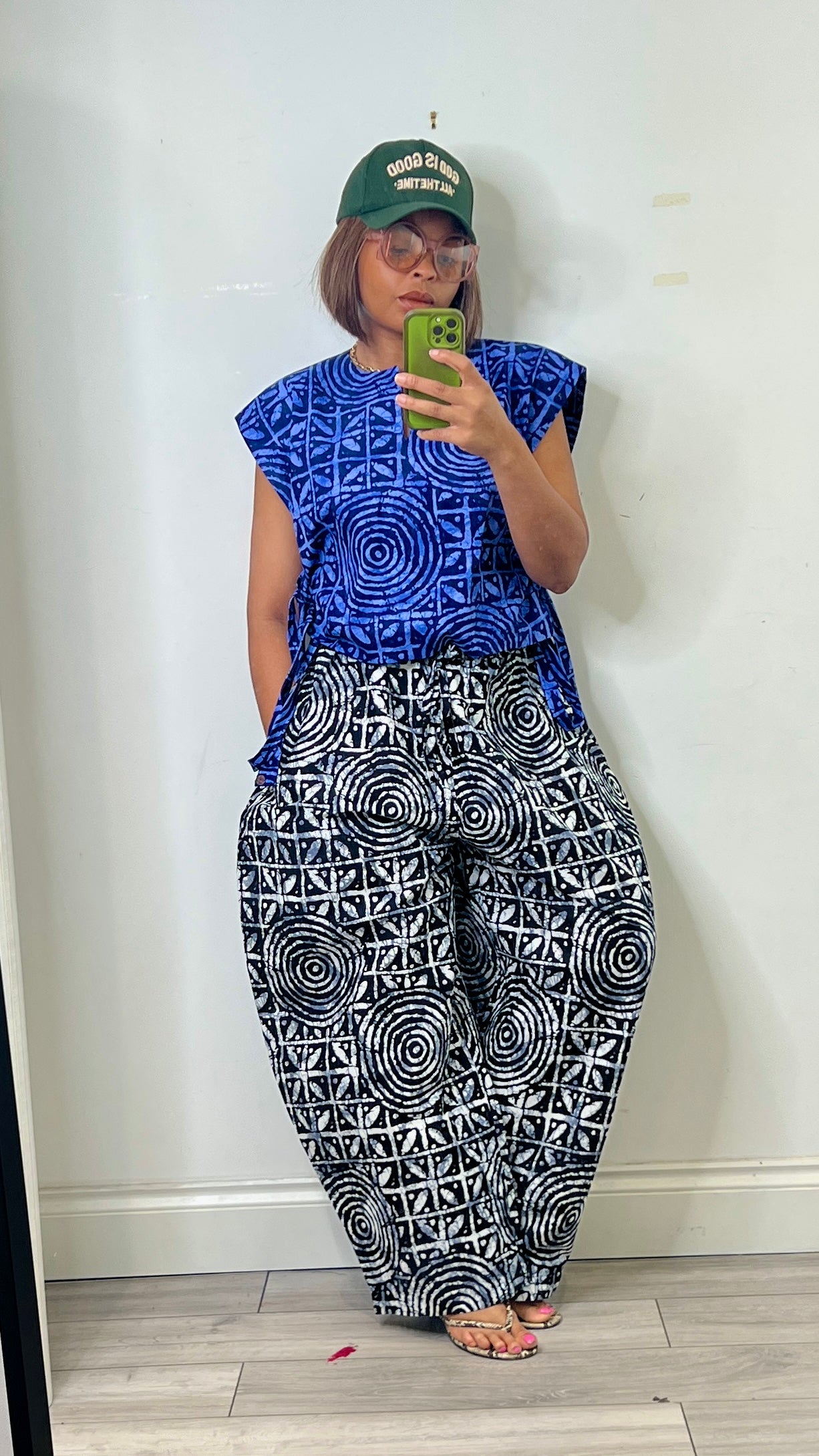 B&W extreme Baloon trousers UK size 1 8-14