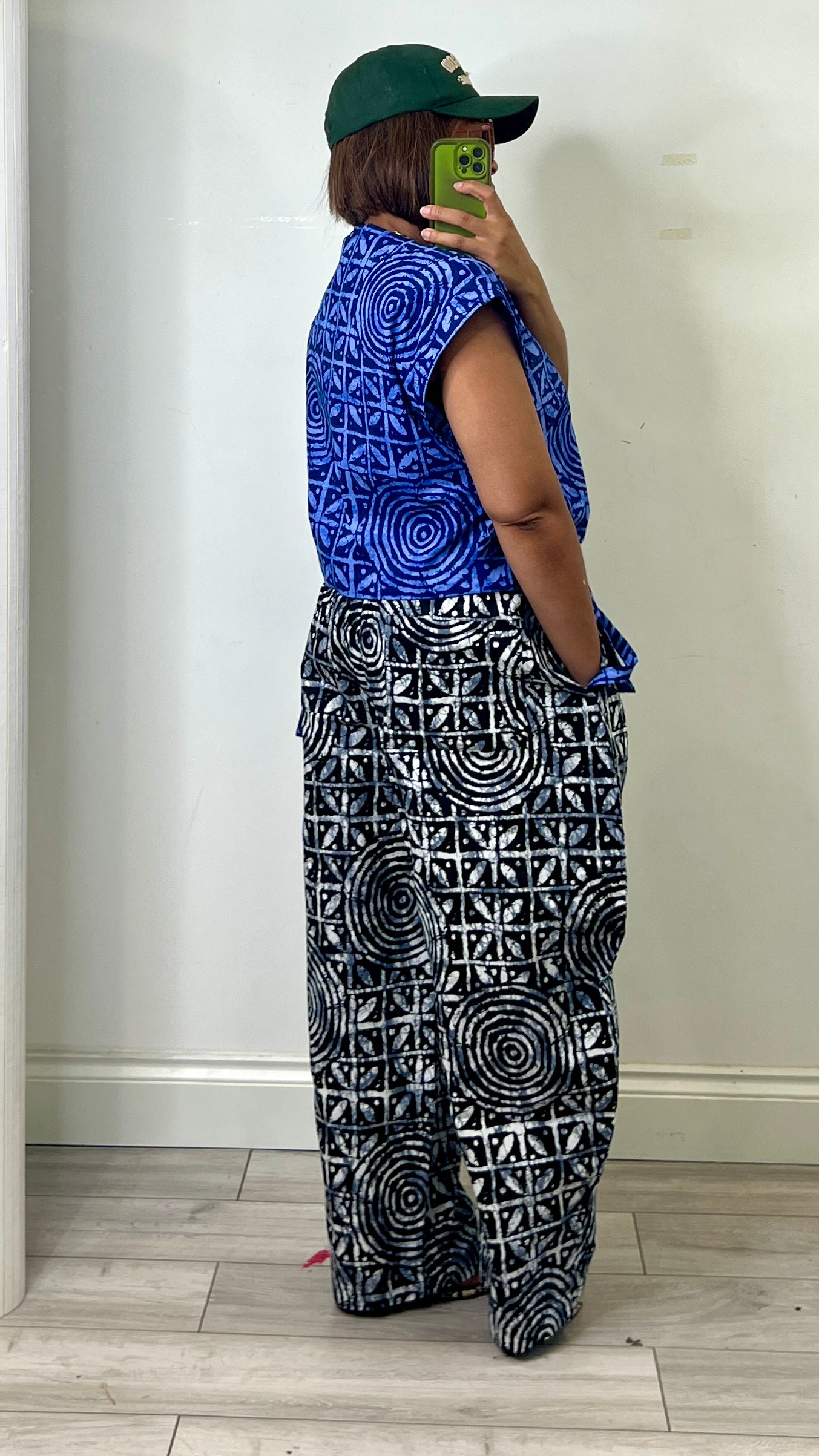 B&W extreme Baloon trousers UK size 1 8-14
