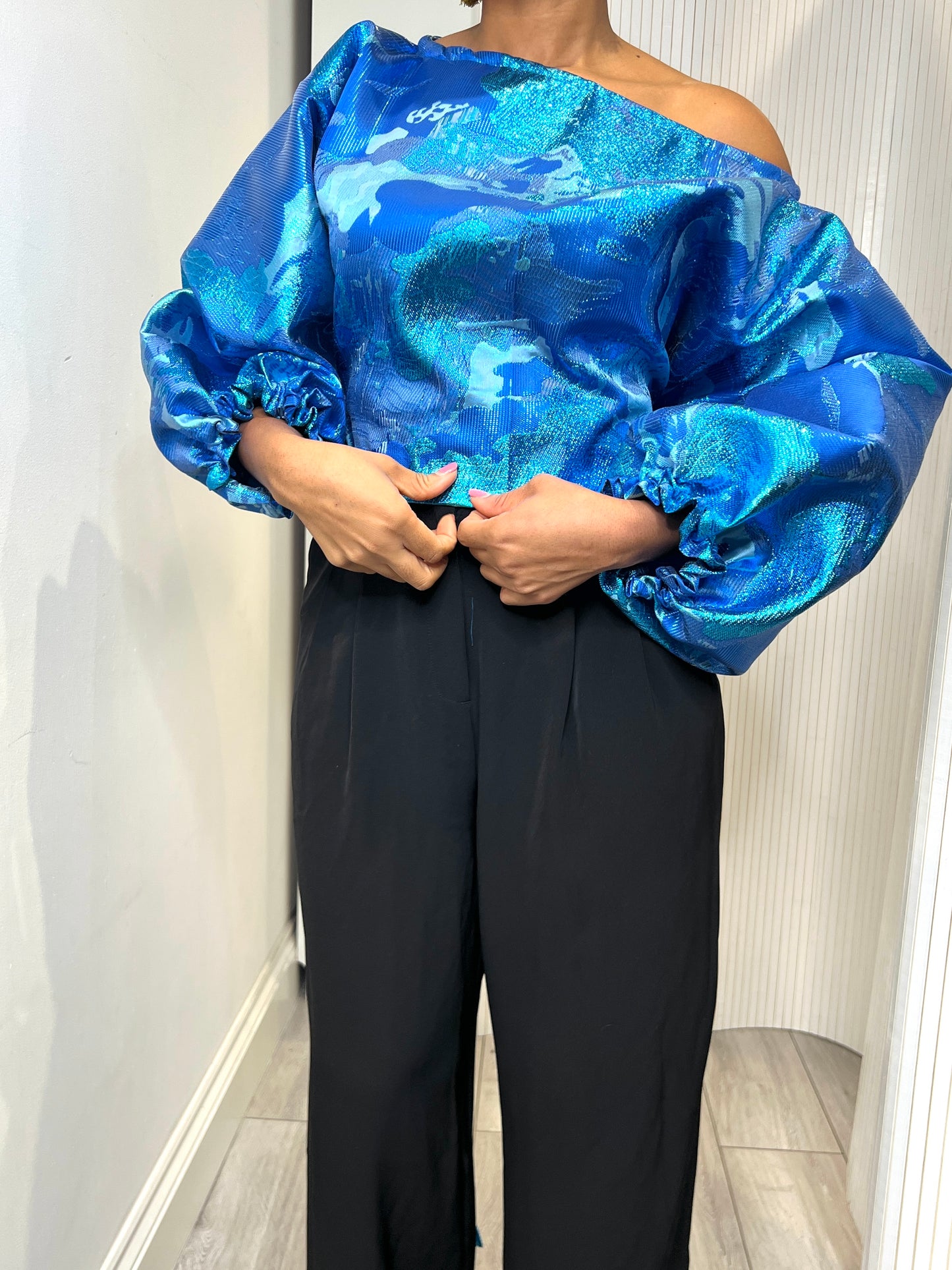 Blue metallic Jacquard Asymmetric Balloon Sleeve Blouse