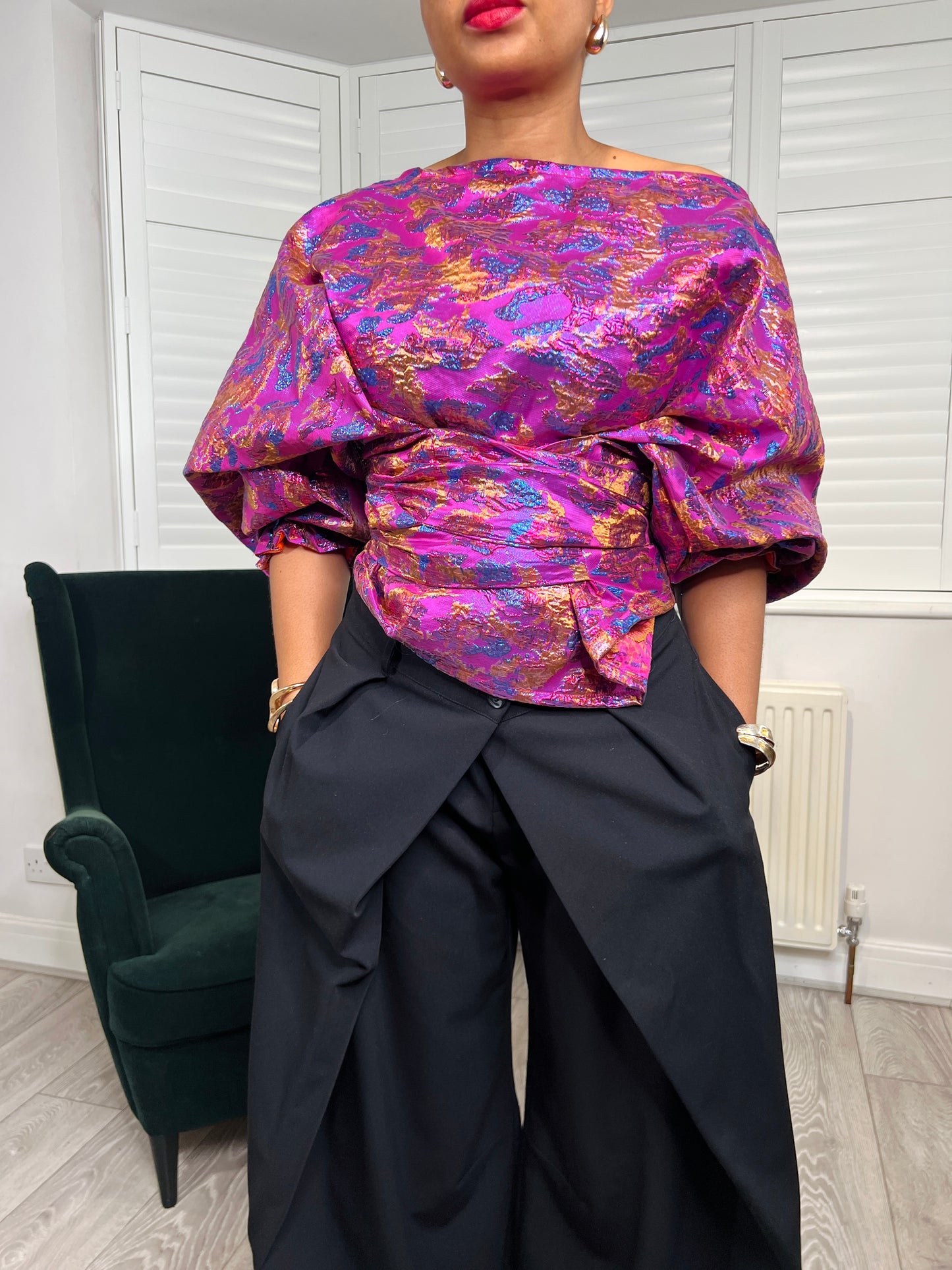 Pink leopard metallic Jacquard Asymmetric Balloon Sleeve Blouse