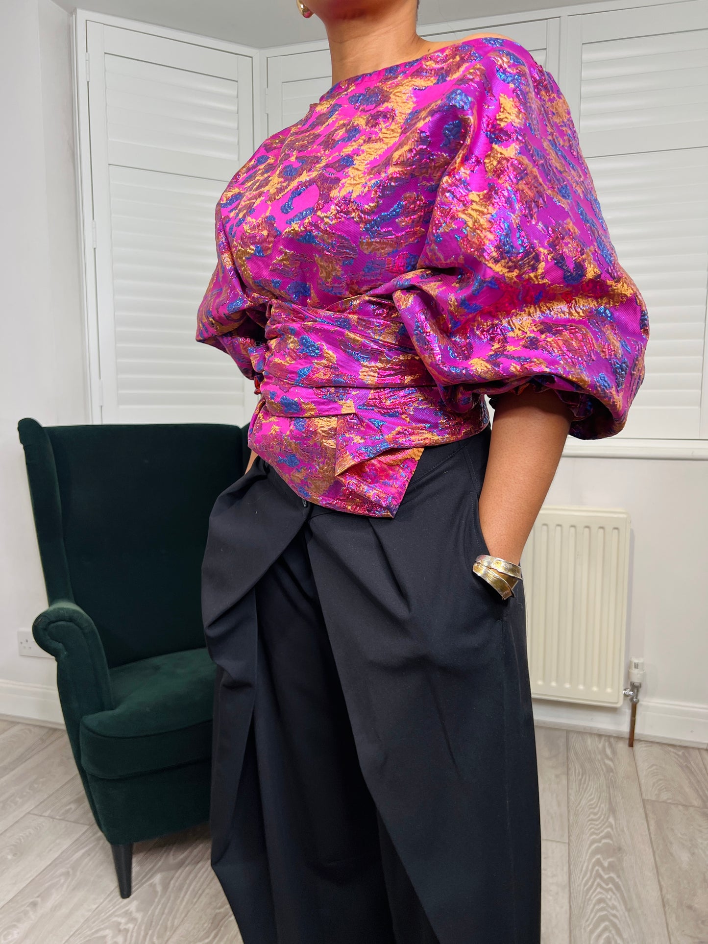 Pink leopard metallic Jacquard Asymmetric Balloon Sleeve Blouse