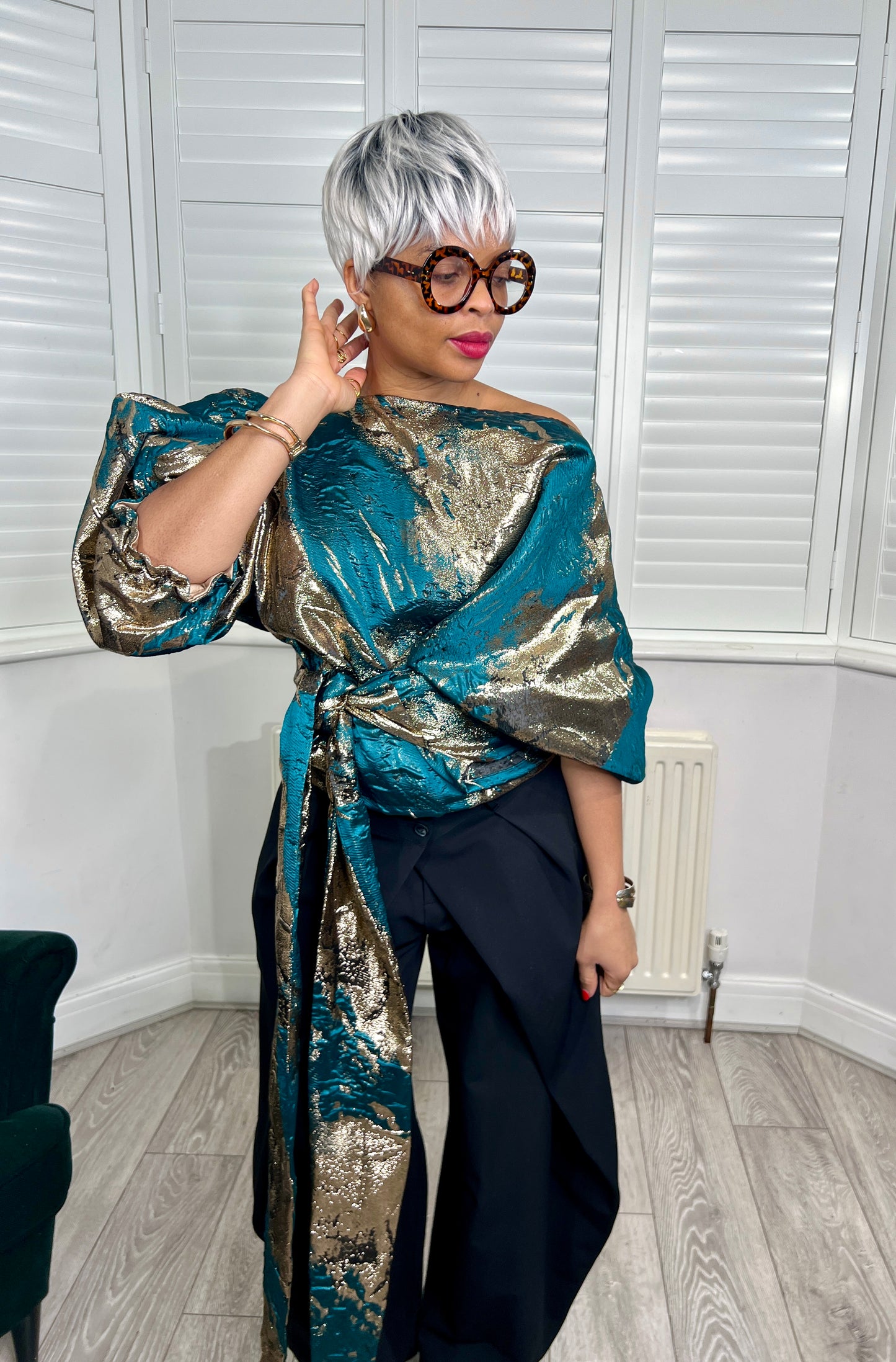 Green and gold metallic Jacquard Asymmetric Balloon Sleeve Blouse