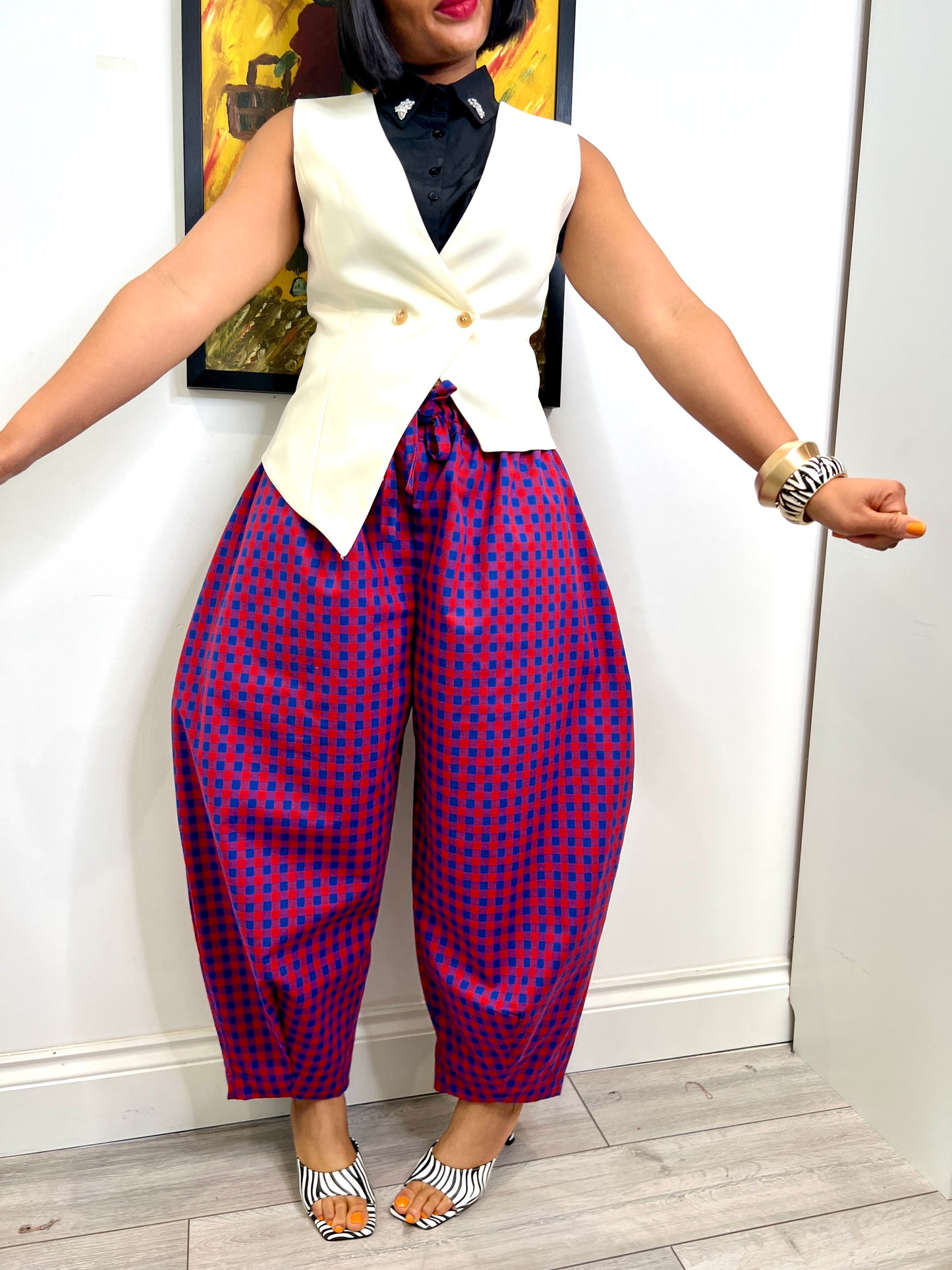 One size 1 8-14/16 Baloon Check trousers ankle length