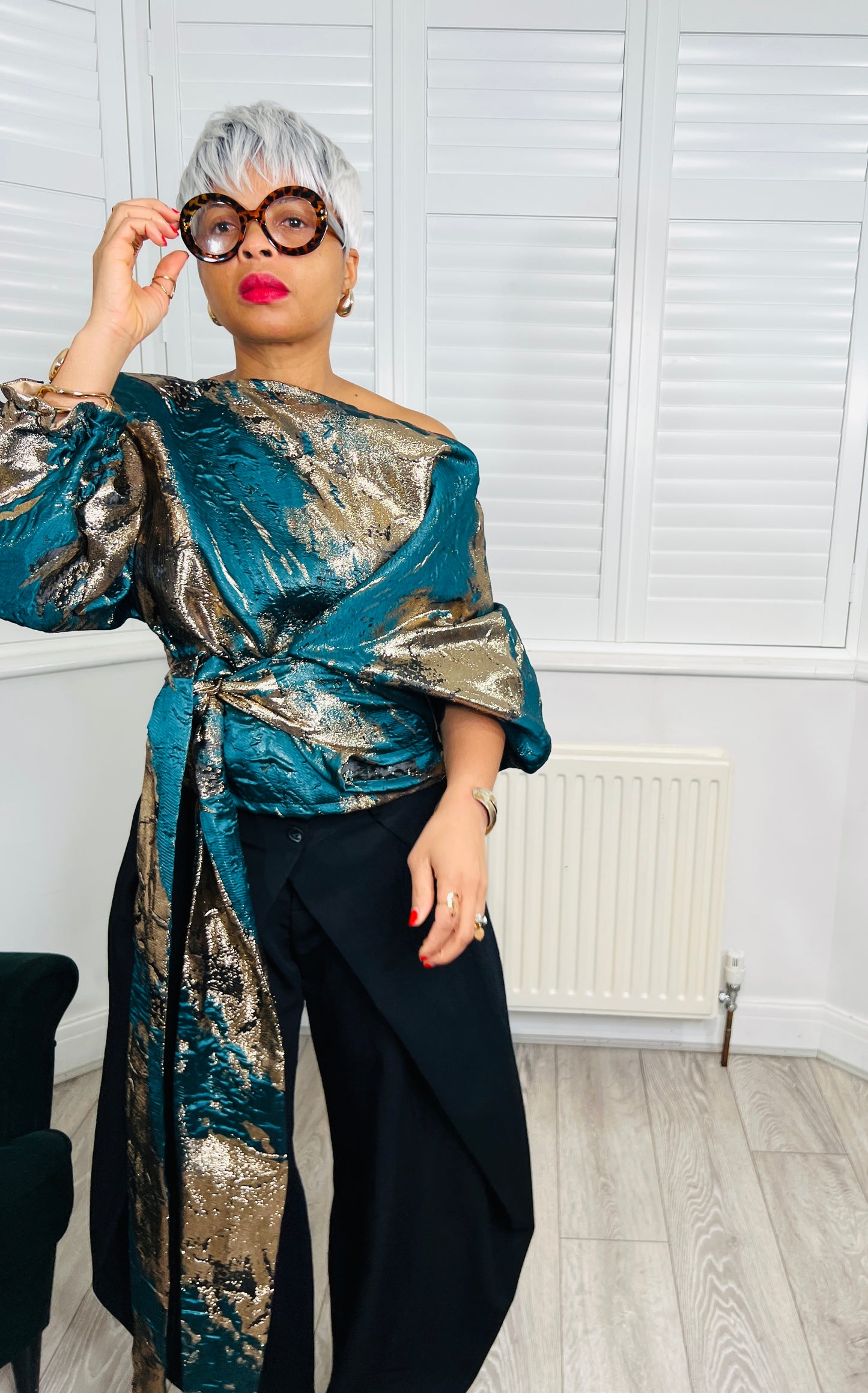 Green and gold metallic Jacquard Asymmetric Balloon Sleeve Blouse