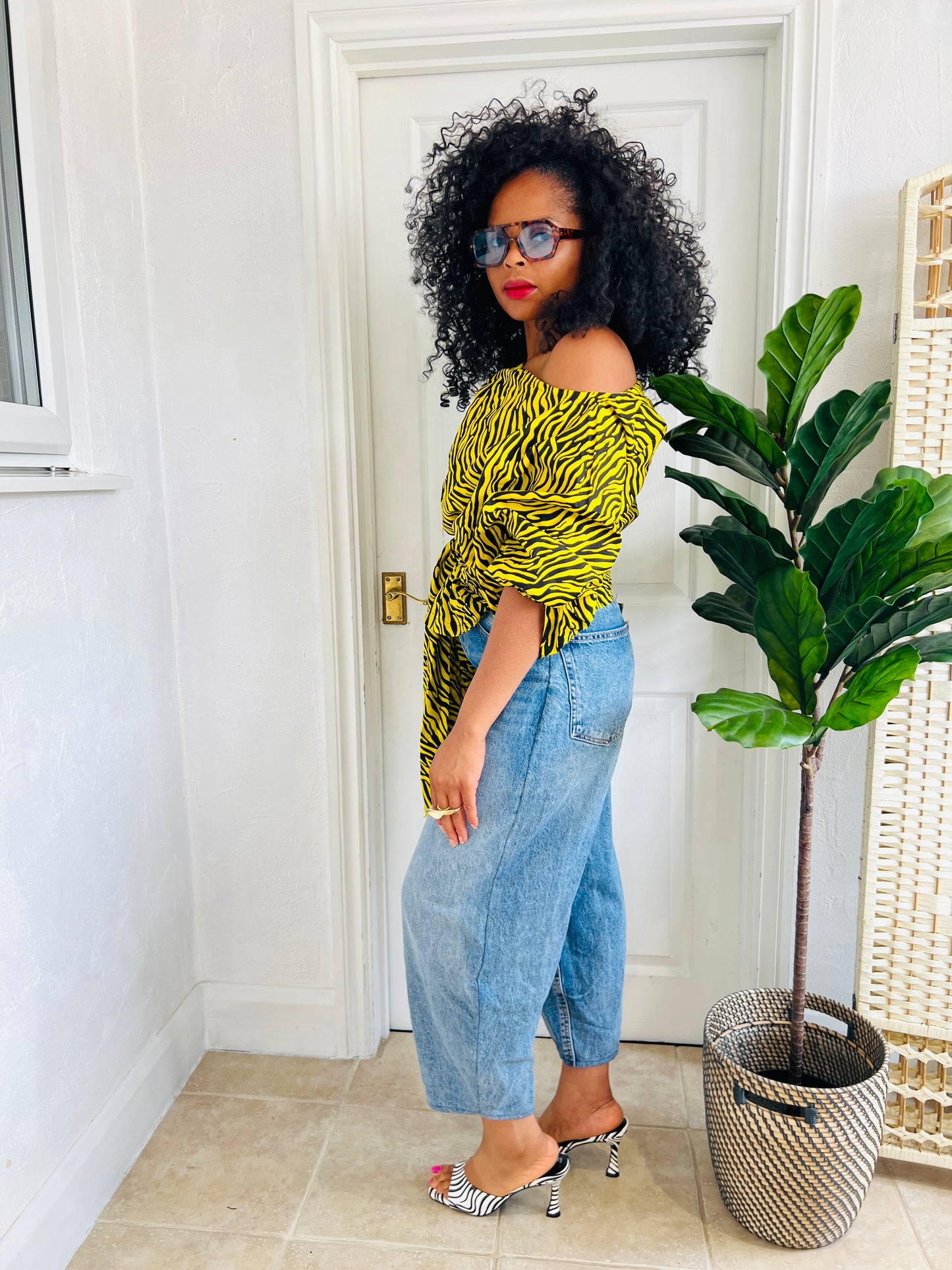 Tie waist Baloon top yellow
