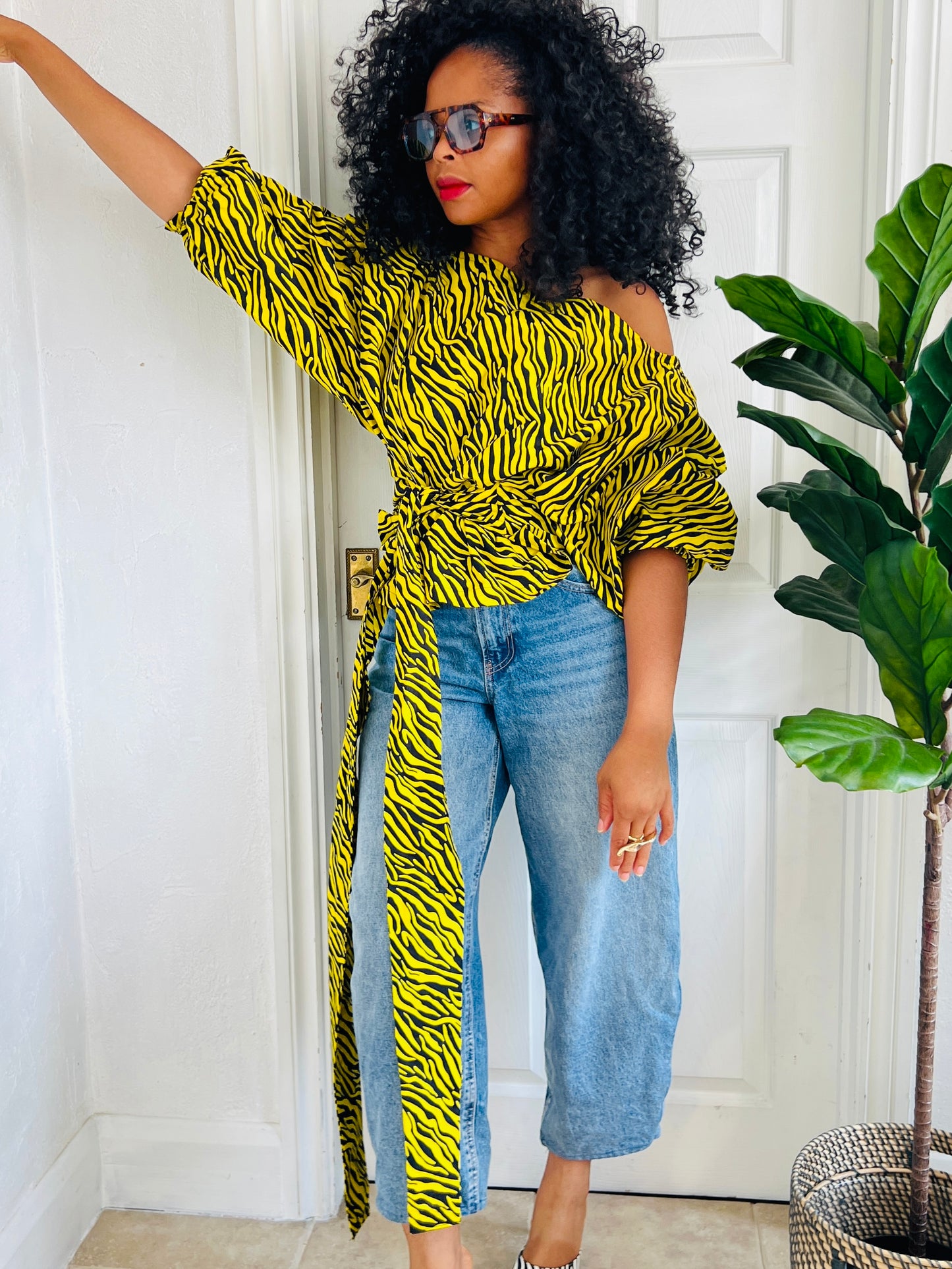 Tie waist Baloon top yellow