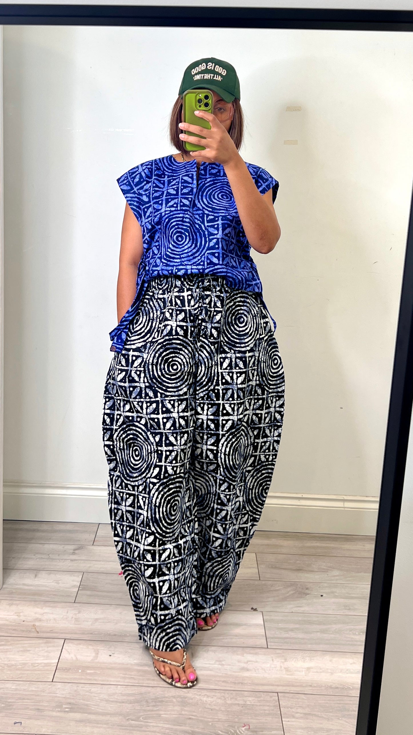 B&W extreme Baloon trousers UK size 1 8-14