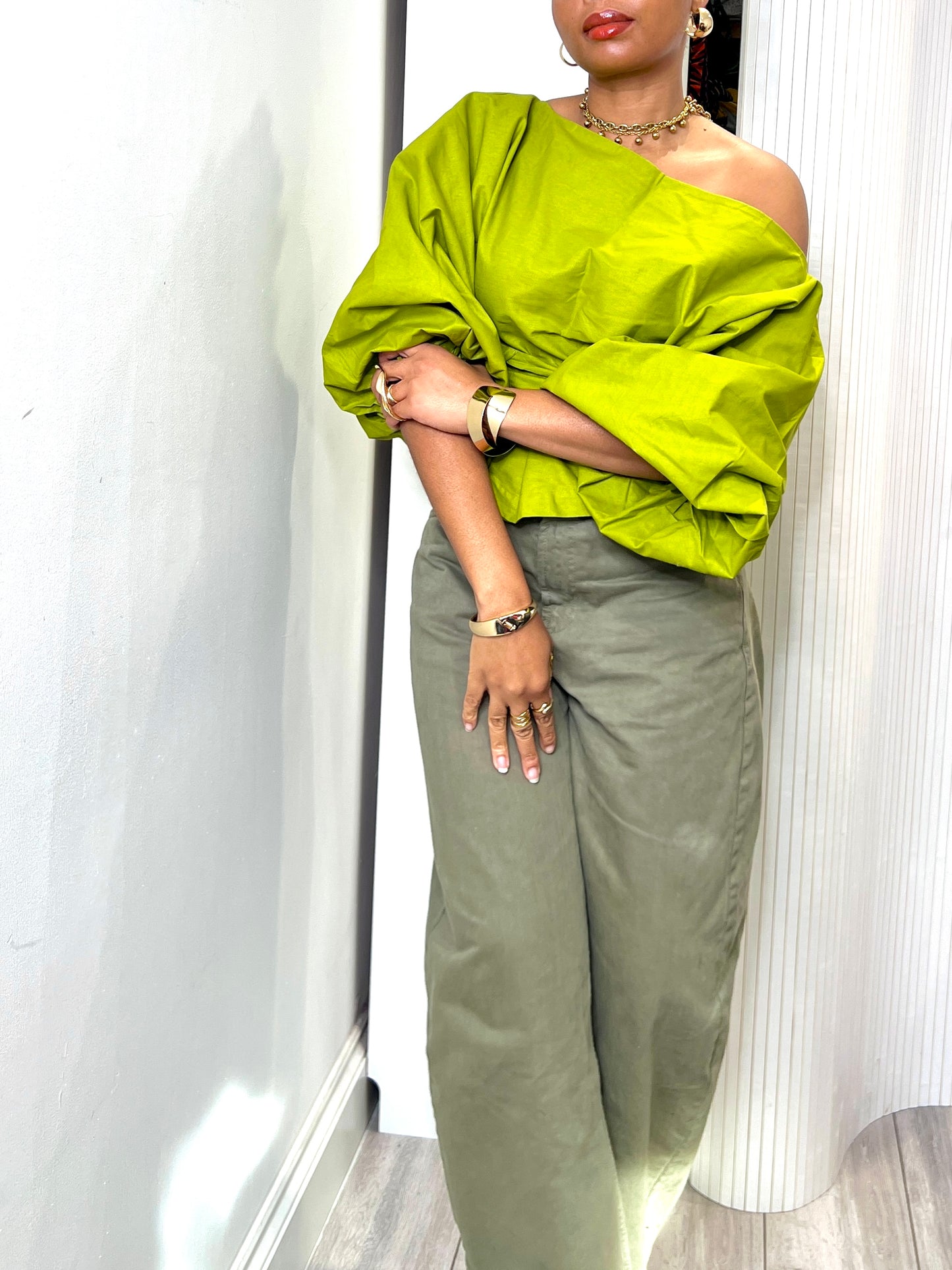 Green off-Shoulder Crop Top: Asymmetric Balloon Sleeve Blouse size 1 UK 8-14