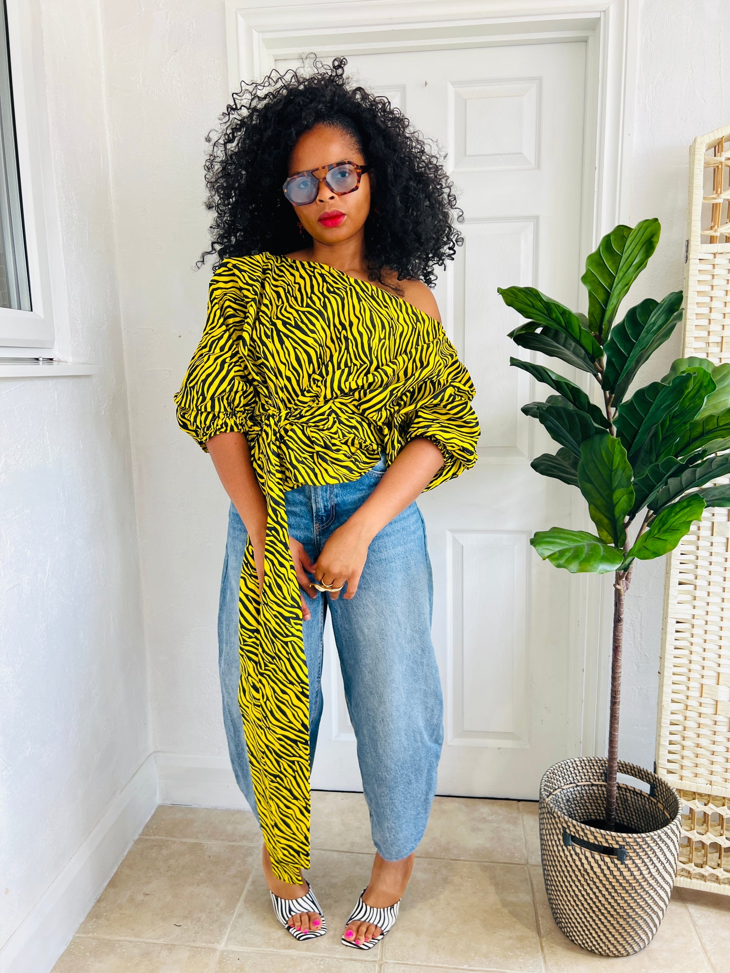 Tie waist Baloon top yellow