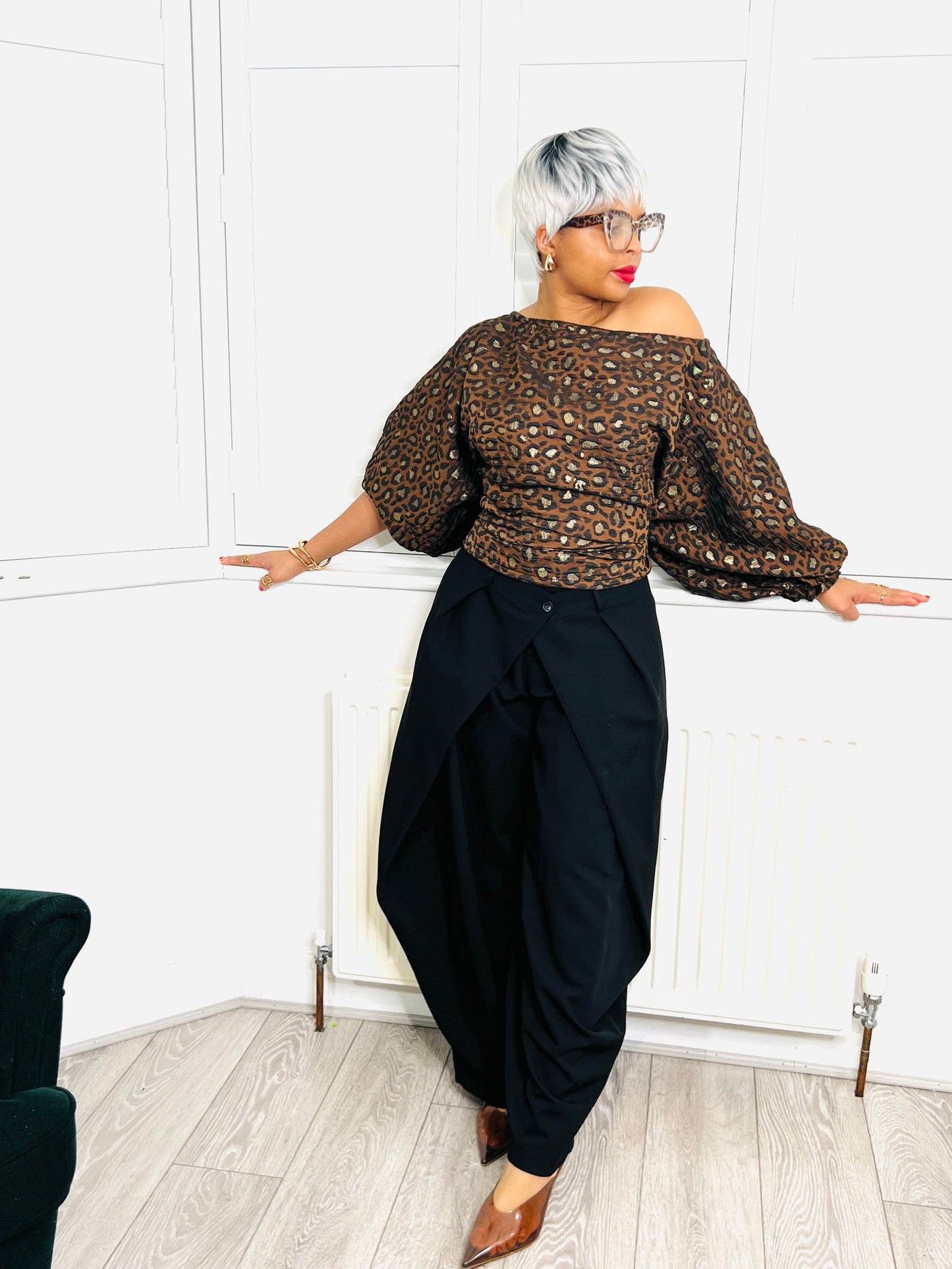 Brown leopard metallic Jacquard Asymmetric Balloon Sleeve Blouse