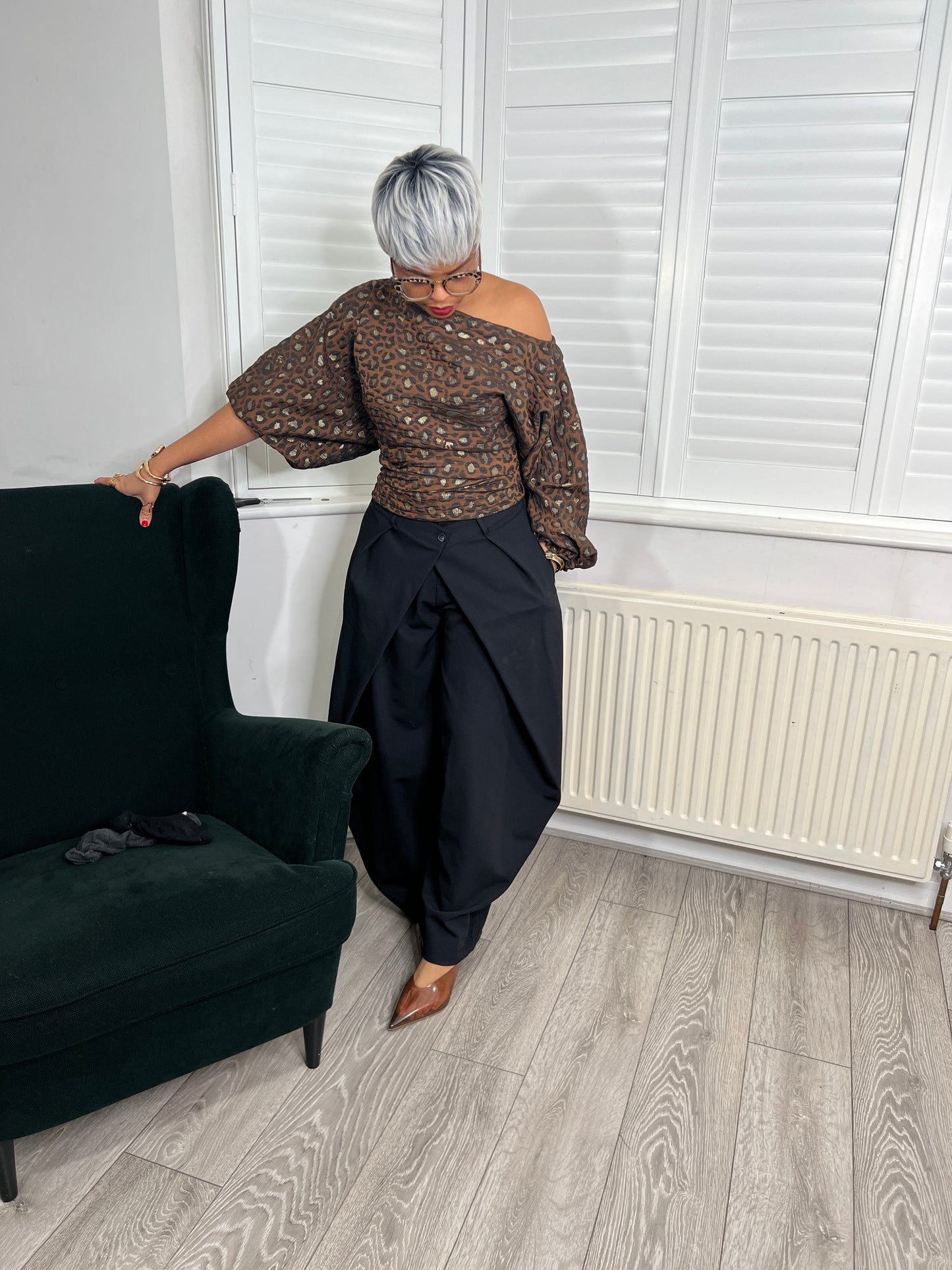 Brown leopard metallic Jacquard Asymmetric Balloon Sleeve Blouse