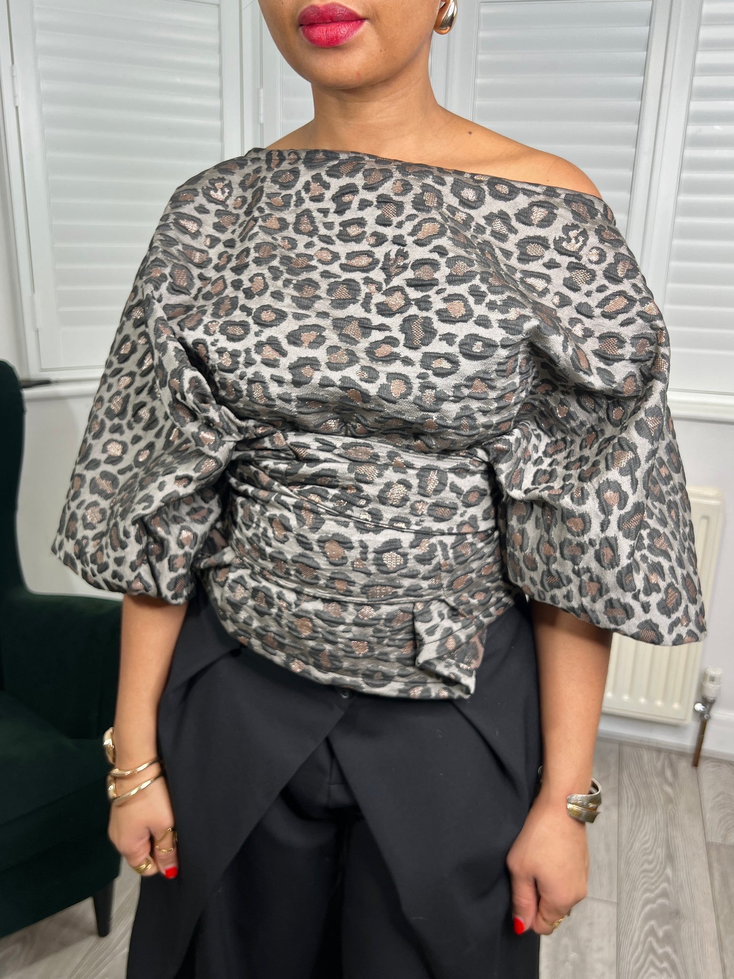 Grey leopard metallic Jacquard Asymmetric Balloon Sleeve Blouse